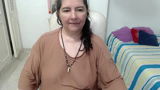 leonela_69 Live XXX-Chat