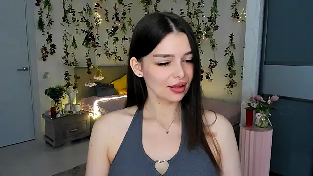 ContinentOfTranquility Chat XXX live