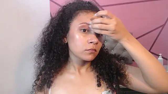 Little18Doll – Naživo XXX chat