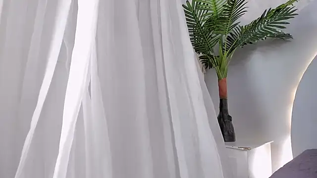 แชท XXX สดของ CannelaSmith