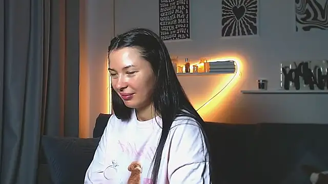 AlexaSven Adlı Modelin Canlı XXX Sohbeti