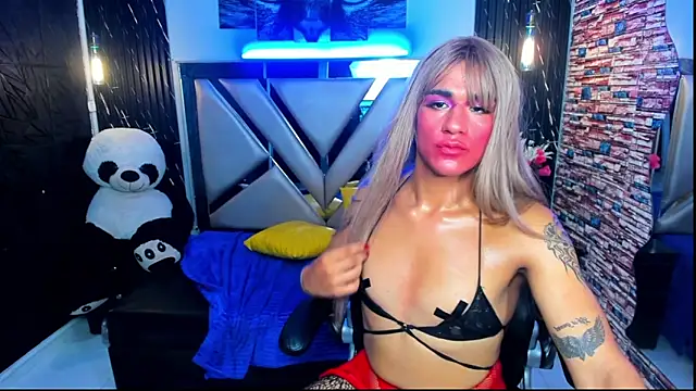 Karina_Cutee webkamerás műsora