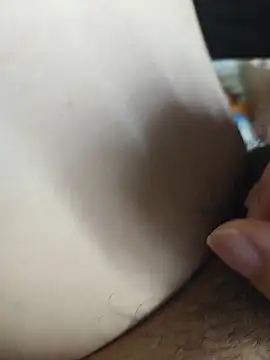 RYANWONG2411 Show Webcam