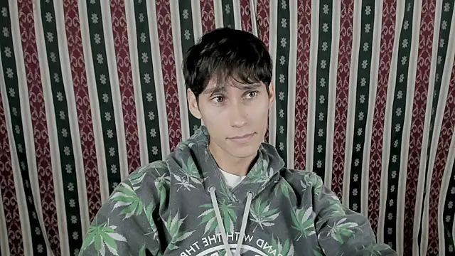 Skinny_Sebas Webcamshow