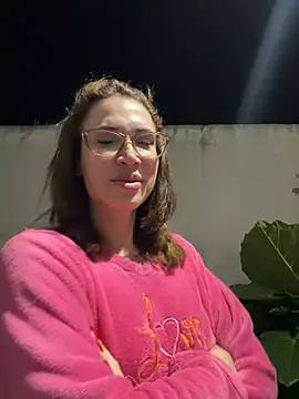 Chat +18 de Irresistible24 ao vivo