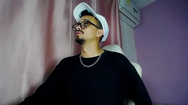 Amir_guy_のウェブカメラショー