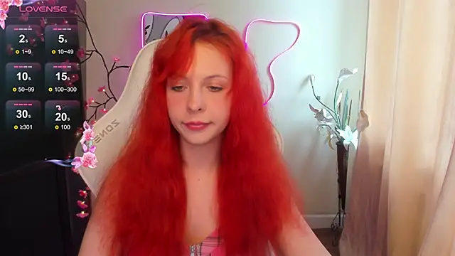 InfernoKitten live XXX chat
