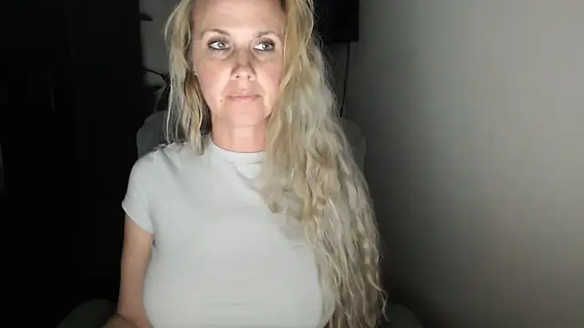 LoVe_On Live XXX-chat