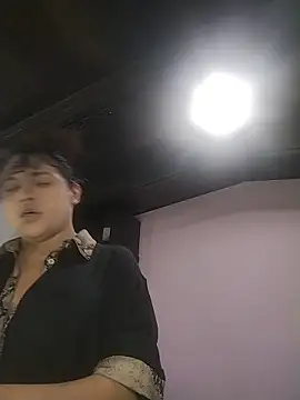 kimCosseyy webkamerás műsora