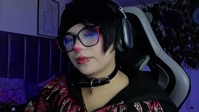 Kitty_Gang Live XXX-chat