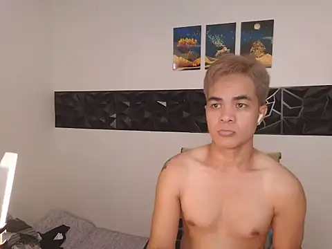 Asian_adam Webcamshow
