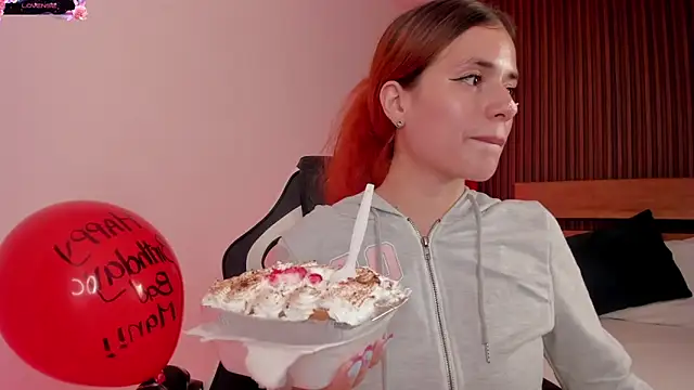 Онлайн чат XXX alliss_ginger_