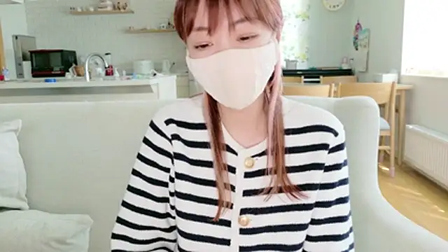 Czat XXX na żywo – SUZU_1201