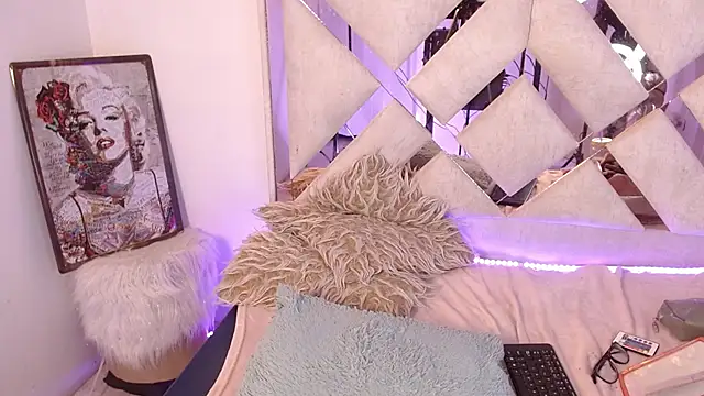 ladymooncs Adlı Modelin Canlı XXX Sohbeti