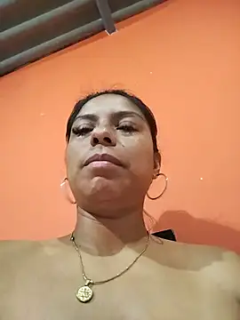 XXX chat uživo modela AngelicaStorms