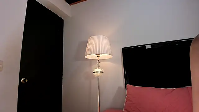 lilithTeen1_ Obrolan Langsung XXX