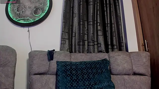 curt_xxx 라이브 XXX 채팅
