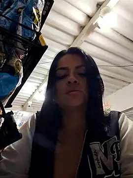 Czat XXX na żywo – Linda_Lars