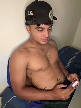 Mentriplex 라이브 XXX 채팅