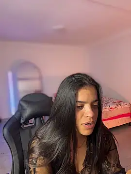 JuanitaMore01 live XXX chat