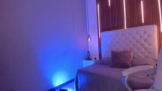ZamabyCrucie Live XXX-Chat