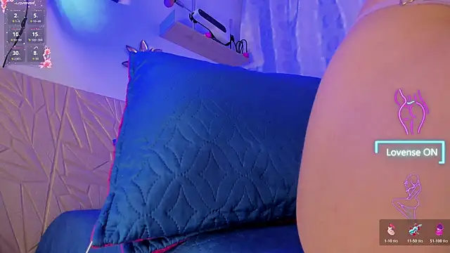 ZaraWest Chat XXX live