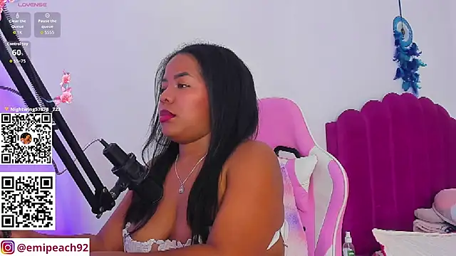 samanthaabloom 现场XXX聊天