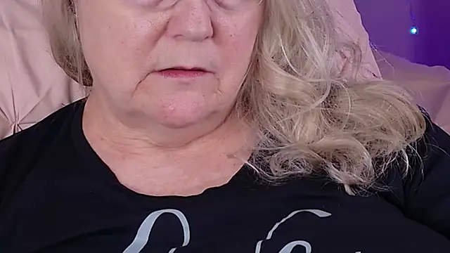 Kaitlyn_Winters 网络视讯表演