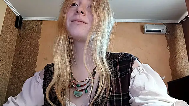 KateVibe_01 Adlı Modelin Canlı XXX Sohbeti