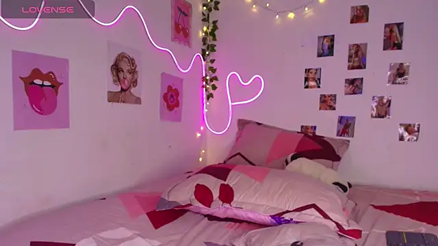 cinniaa_ Live XXX-Chat