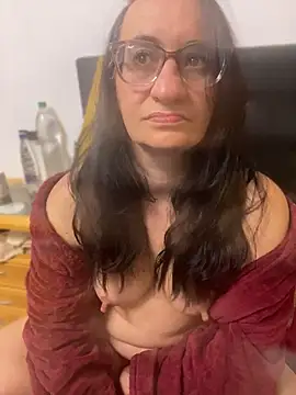 gloria7v05's Live XXX Chat