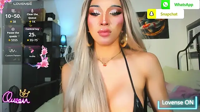UrDominantBella Live XXX-Chat
