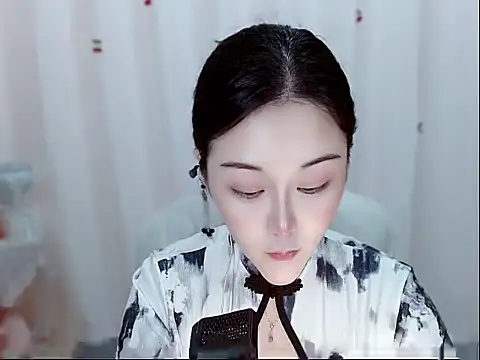 Amy-cnbaby: онлайн-секс-чат