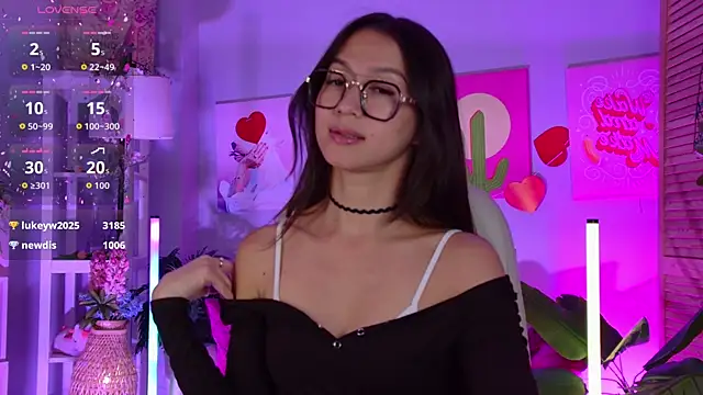 Chat XXX en directo de LanaBaker