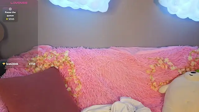 Chat +18 de Alis_Platt ao vivo