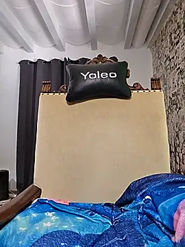 Živý XXX chat kylie_blck