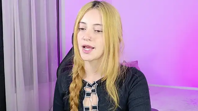 annie_mora Adlı Modelin Canlı XXX Sohbeti