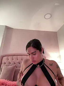 Bella__Wood – webcam-show