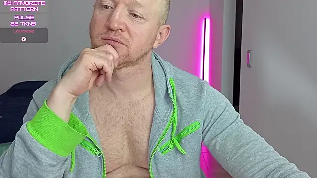 kevintyler69's Webcam Show