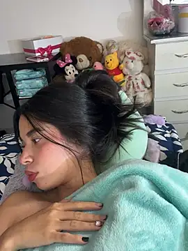 Czat XXX na żywo – Milleradhara24