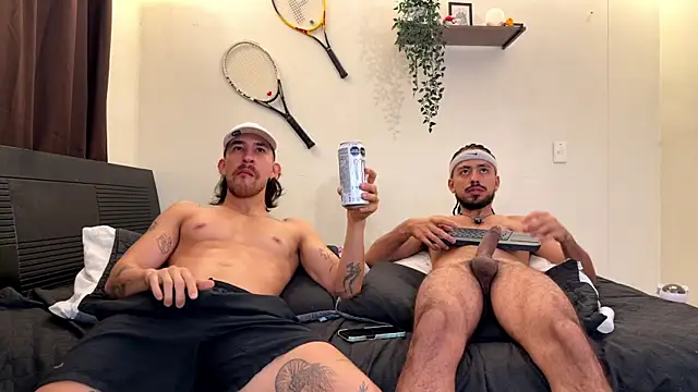 Aaron_wheel live XXX chat