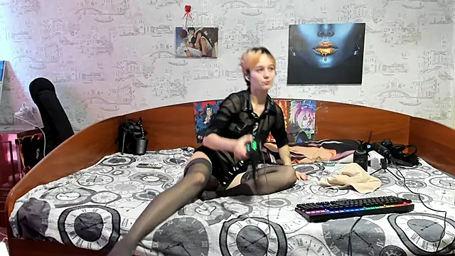 KagamiTayga's Live XXX Chat
