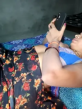 Super_bhabhi_Indian Chat XXX in diretta