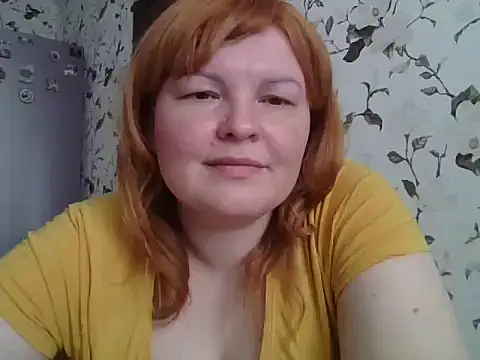 XXX chat uživo modela KrisryOxNikss