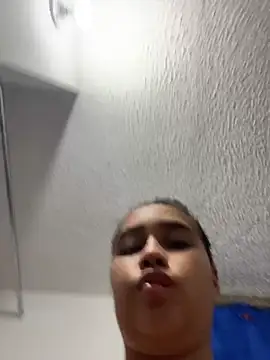 XXX chat uživo modela I_Samanthaa
