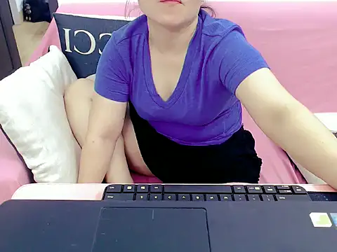 Chat XXX en directo de Hana_Mina