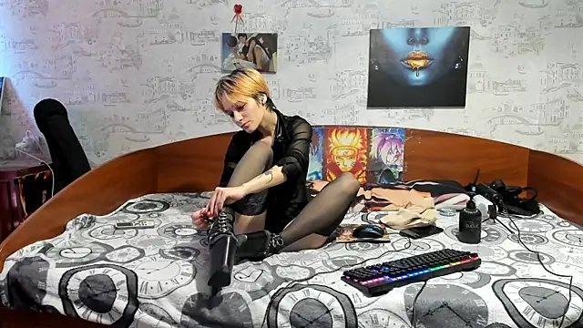 KagamiTayga's Live XXX Chat