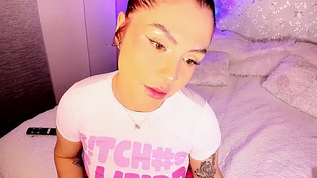 AntonellaFerrerr_1's Live XXX Chat