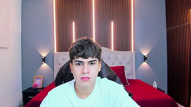 Czat XXX na żywo – Tommy18__
