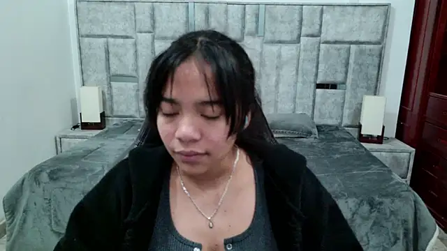 Chat XXX en directo de laureentt_
